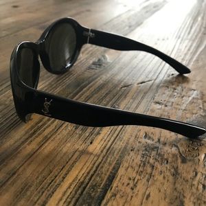 Yves Saint Laurent Black Round Sunglasses